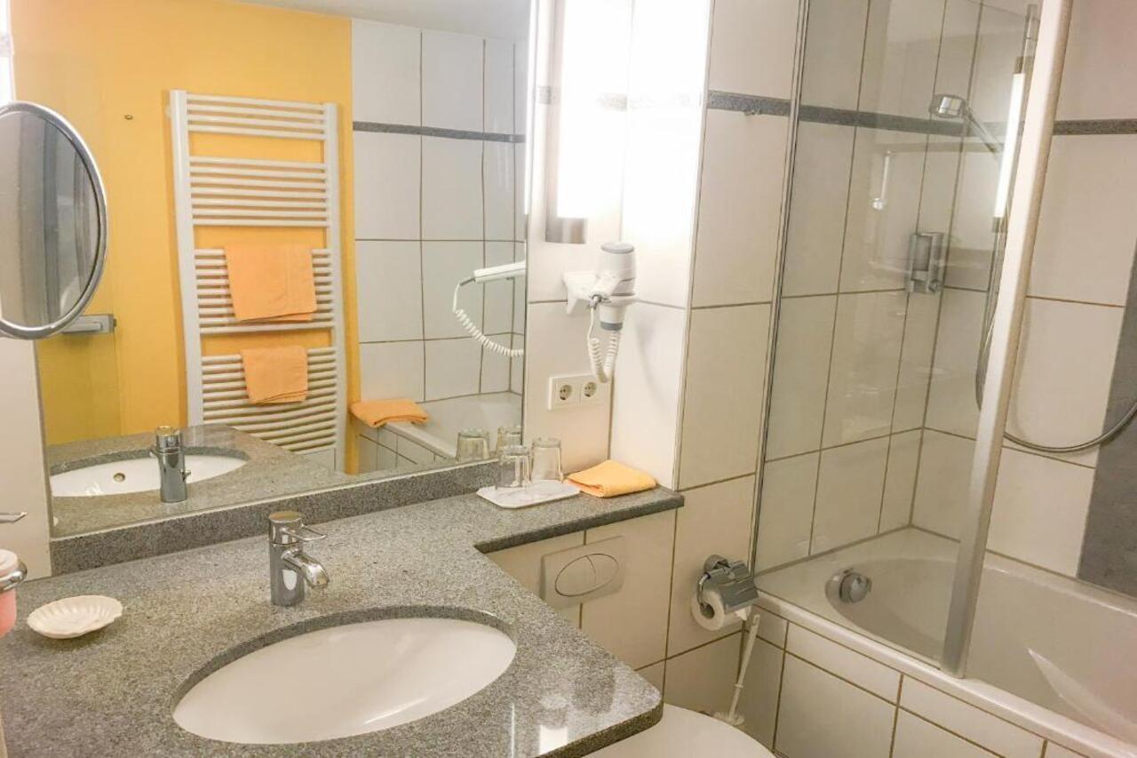 Hotel Birkenhof Hanau Bagian luar foto